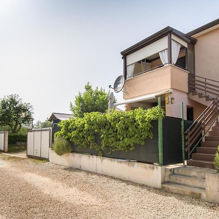 Apartman Alba Karigador Exterior photo